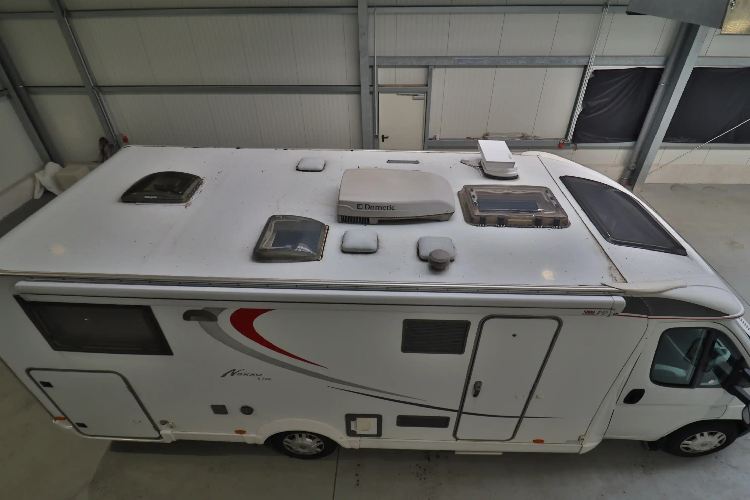 BUERSTNER Nexxo T 728 - Ansicht 5
